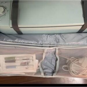 Cricut explore air 2 / Cricut heat press / Cricut carrying bag